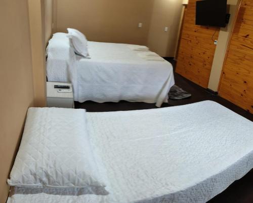 One-Bedroom Apartment image 5