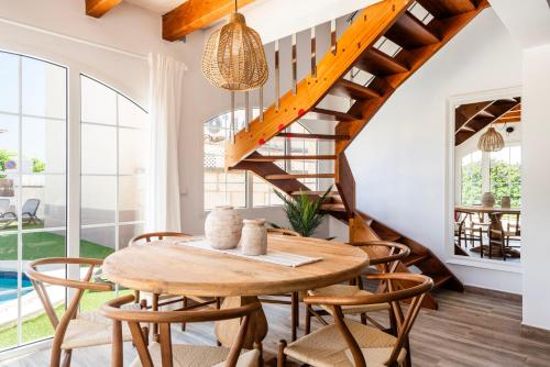 Three-Bedroom House image 10