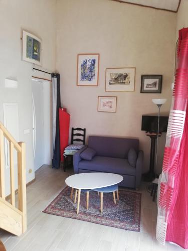 Studio avec terrasse au calme in Le Cannet Des Maures