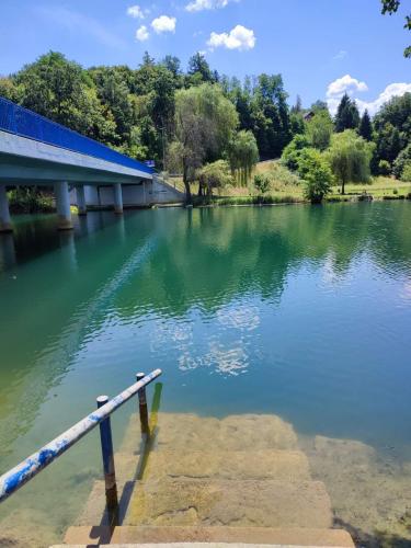 Kuća za odmor M&M (Kuca za odmor M&M) in 斯維薩