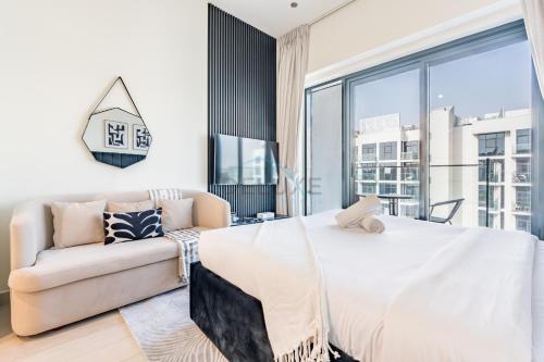 Furnished Studio Near Meydan Racecourse, Minutes to Downtown Dubai, Azizi Riviera 47, Al Merkadh by Deluxe Holiday Homes, Дубай (фото 6)