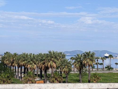 Anelina luxury seaview apartment in the heart of Lungomare - image 4