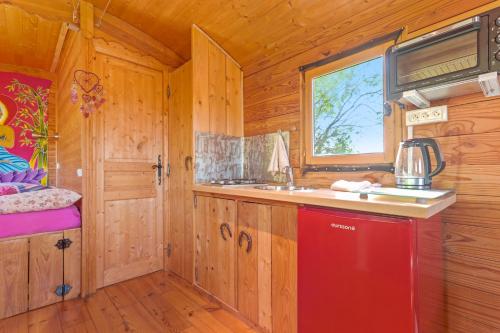 Roulotte Ferme Saint-Pierre in ลา มาร์ตร