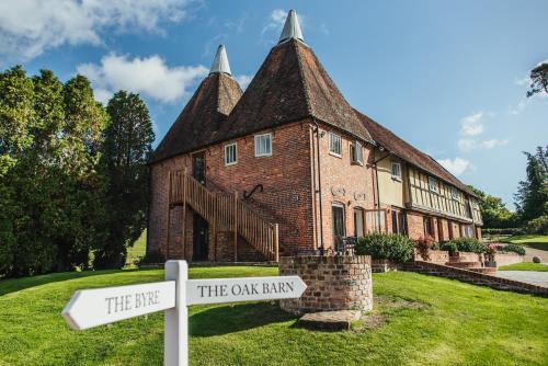 1 & 2 bedroom Weaver's Cottages at Frame Farm in Benenden