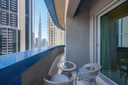 2min to Dubai Mall - Pool, Gym, Sauna - Full Burj View, Dubai (foto 9)