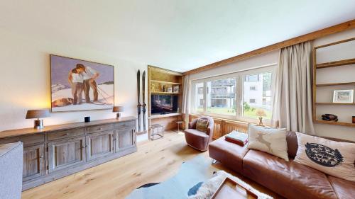 Apartment with Mountain View image 9