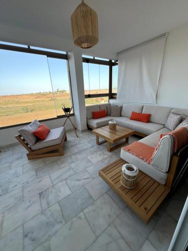 Appartement de luxe vue sur mer in Sidi El Haj Bou Derbala