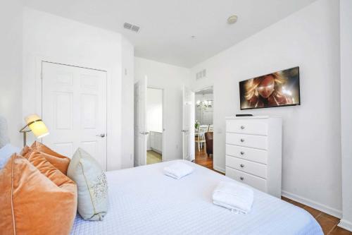 Cozy 3BR Apartment Near Disney in Orlando, USA