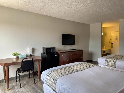 2 double beds