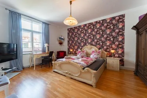 AAB Apartment 80qm mit 2 Schlafzimmern, Self-Check-in mit Wlan und gratis Parkplatz am Haus in Bad Kissingen, Deutschland