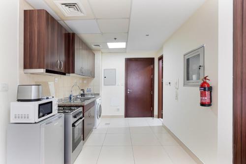 Modern Studio Near Dubai's Top Golf Courses, Дубай (фото 6)