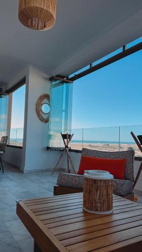 Appartement de luxe vue sur mer in Sidi El Haj Bou Derbala