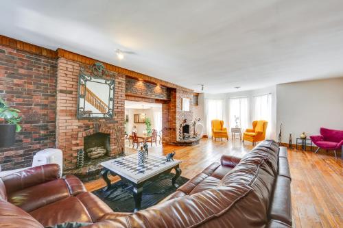 2 Mi to Dtwn Pittsburgh Family-Friendly Townhome!