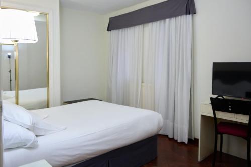 Hotel Vigo Plaza - main image
