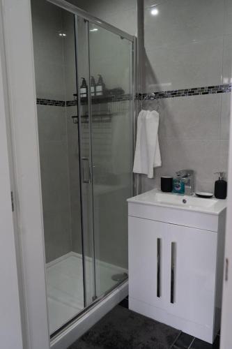Chic Birmingham Stay nr Villa Park Free Parking, Birmingham (photo 9)