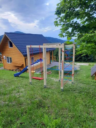 Domek Na Przełęczy (Domek Na Przeleczy) in Kasina Wielka