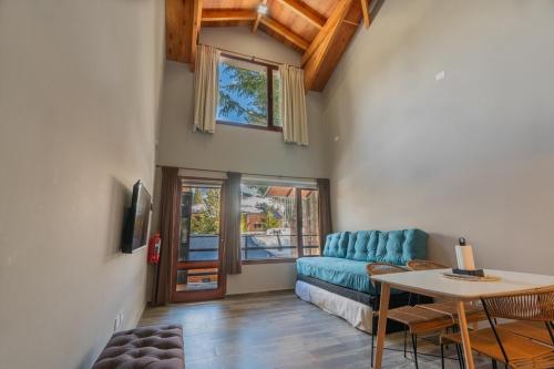 Catedral I Family cabin on Cerro Pax4
