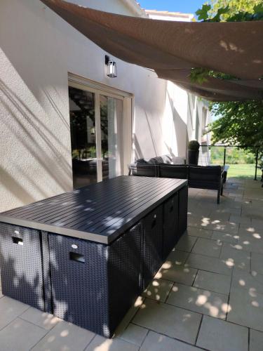 Villa avec piscine entre Marseille et Cassis in Eoures