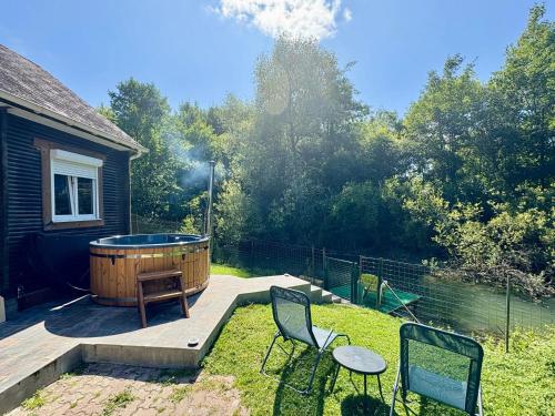 Chalet convivial avec vue sur la rivière - 62 m² gîte à louer Mesnil-Martinsart