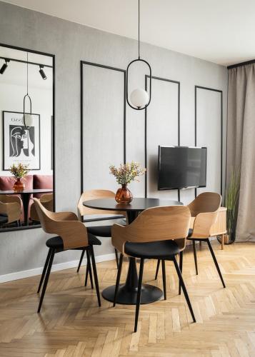 SKY7 Piwarskiego Design Apartament z widokiem, Varsovie (photo 6)