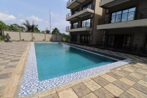 AfriqPnB RF Appart 3-chambres situe a Kribi Bebambwe avec Piscine in Kribi