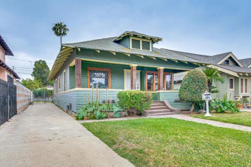2 Mi to USC Central Home in Los Angeles!, Лос-Анджелес
