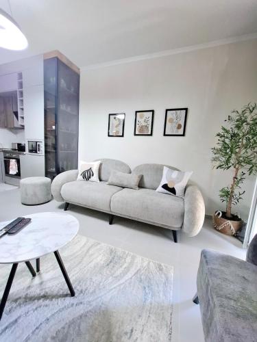 Two-Bedroom Apartment image 3