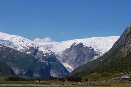 Eikum Hotel - image 11