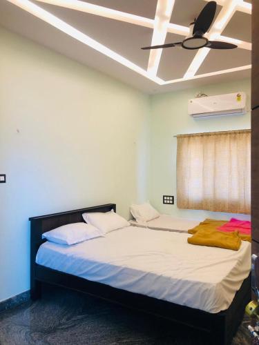. Hampi Lake House