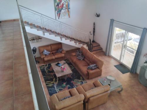 VILLA de LUXE PISCINE JACUZZI WIFI CLIMATISATION in 尼亞寧