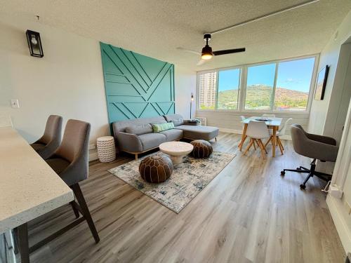 Chic Salt Lake 2-Bedroom FG in Honolulu Airport