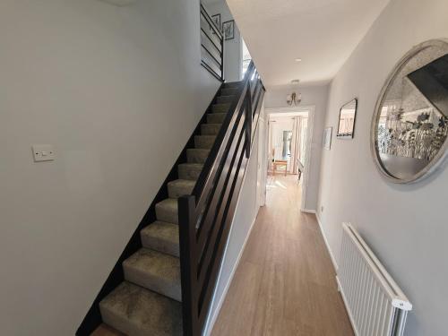 Bejárat, Piping House 4bedroom in Colden Common