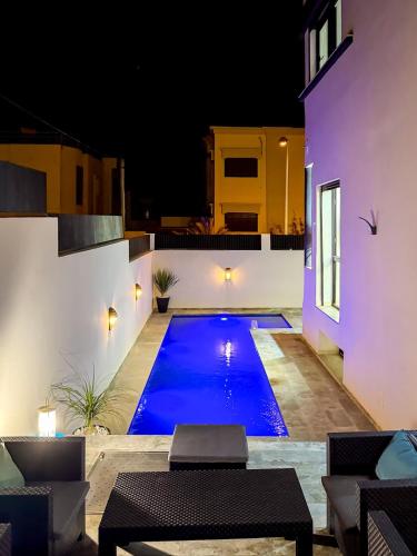 Villa signature - Piscine prive - Spacieuse à Founty