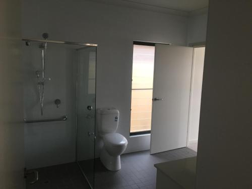 Bathroom, Villas on the Bay Kingscote in Kangaroo Island
