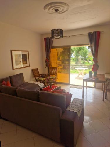 Familienfreundliches Beach Apartment Tanger Malabata Direkt am Meer in Casabarata