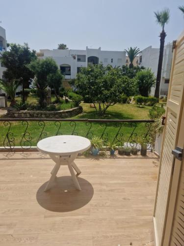 Familienfreundliches Beach Apartment Tanger Malabata Direkt am Meer in Casabarata