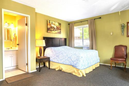 Queen Room
