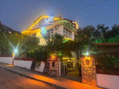 Gold Monami Otel