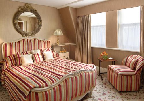 7057827 Milestone Hotel Kensington