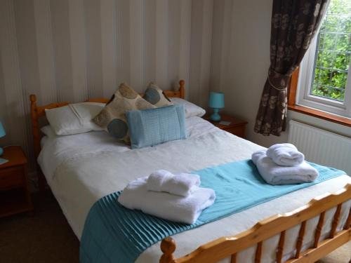 Burleigh House - image 7