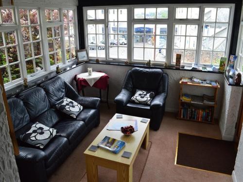 Burleigh House - image 5