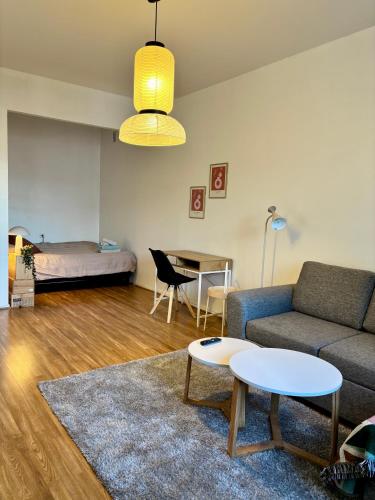 Le petit Sommelier - 1 Bedroom, Near metro, Garden view, Helsinki (photo 5)