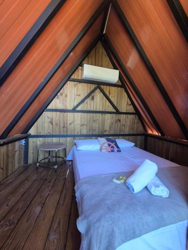 1 double bed