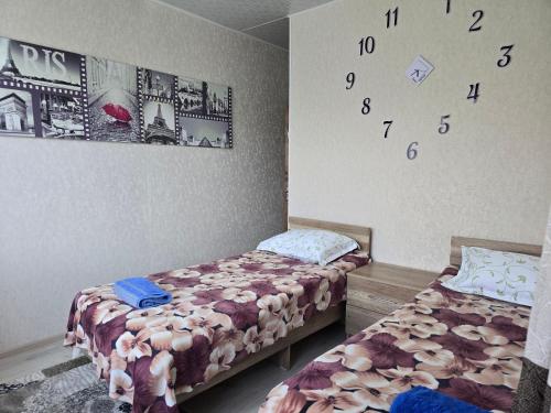 2 twin beds