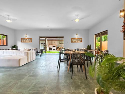 Facilities, 1 Suite - 200m do mar - Churrasqueira - Jacuzzi - Ar condicionado in Praia de Pernambuco