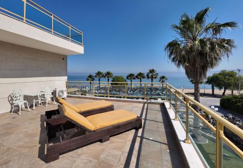 EONA BEACH RESORT by Greek Pride in Agia Triada (Thessaloniki)