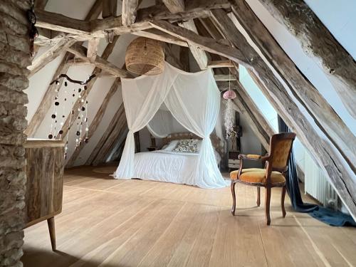Belle maison ancienne en Perigord avec piscine in Rufiņjaka Sensernīna