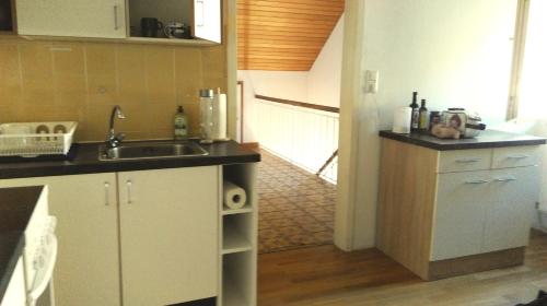 Rooming Green mit Seeblick in Weyregg Am Attersee