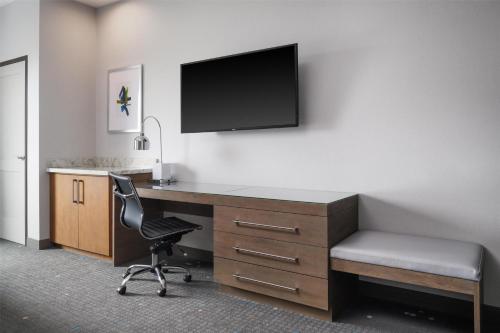 Best Western Premier Hotel at Fisher's Landing - image 13