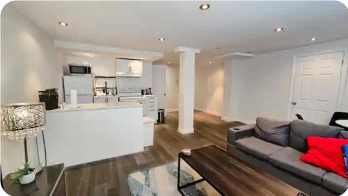 Boho Style Apartment in Villeray-Saint-Michel-Parc-Extension